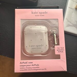 Kate Spade ♠️ Air Pod Case